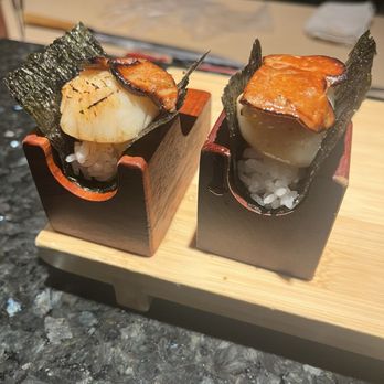 Komé - Scallop Truffle Seaweed roll - Sushi Bars Near Me - Dallas, Texas Komé - Scallop Truffle Seaweed roll - Sushi Bars Near Me - Dallas, Texas