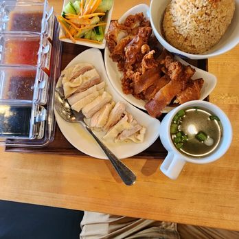 Luck Gai Cafe - Combo mix - Chicken Shop Near Me - Anaheim, California