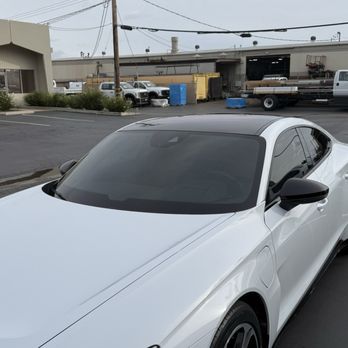 Top Tint Shop - Front windshield and windows tinted - Car Window Tinting Near Me - Santa Ana, California Top Tint Shop - Front windshield and windows tinted - Car Window Tinting Near Me - Santa Ana, California