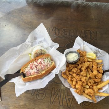 DJ's Clam Shack - Seafood Near Me - Key West, Florida