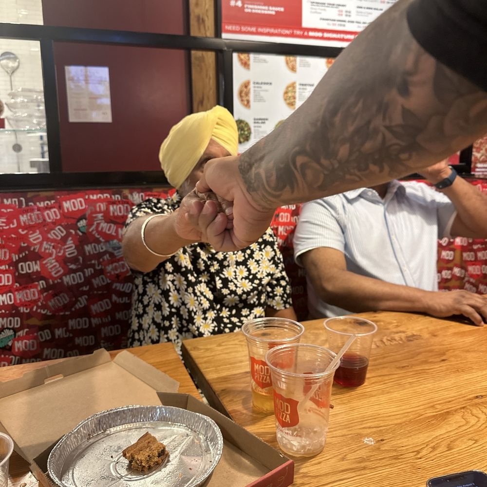 We tried all types of pizza and salads we had a party of 20 people, the service was amazing We tried all types of pizza and salads we had a party of 20 people, the service was amazing