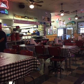 Flying Fish - This is the atmosphere- kind of dimly light, very relaxing & comfortable - Seafood Near Me - Memphis, Tennessee Flying Fish - This is the atmosphere- kind of dimly light, very relaxing & comfortable - Seafood Near Me - Memphis, Tennessee