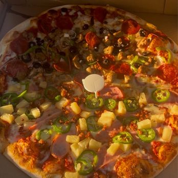 Vinnie's Pizzeria - Rockaway pizza and the Combination N.Y. Pizza - Pizza Near Me - Martinez, California Vinnie's Pizzeria - Rockaway pizza and the Combination N.Y. Pizza - Pizza Near Me - Martinez, California