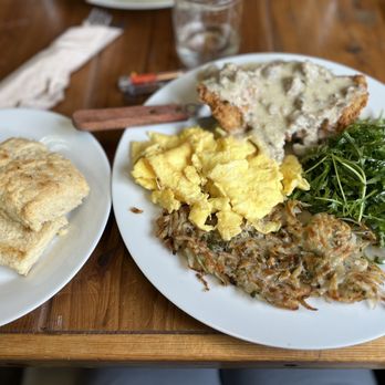 Estero Cafe - Chicken fried Chicken + Biscuit - Breakfast & Brunch Near Me - Valley Ford, California