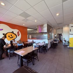 Monsta Ramen - Inside