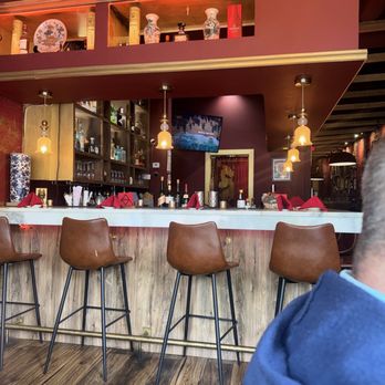 La Moon - Vietnamese Near Me - Atlanta, Georgia
