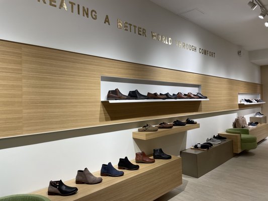 Naot Footwear by null