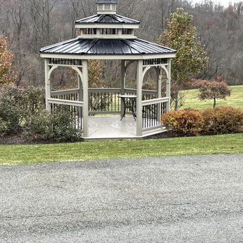 Red Fox Winery and Lounge - Wineries Near Me - Hickory, Pennsylvania Red Fox Winery and Lounge - Wineries Near Me - Hickory, Pennsylvania
