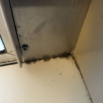 Mt Hood Oregon Resort - Mold around dirty windows. - Hotels Near Me - Welches, Oregon Mt Hood Oregon Resort - Mold around dirty windows. - Hotels Near Me - Welches, Oregon