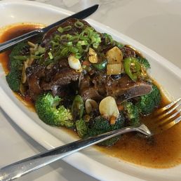 Three Peppers Braised Pork Elbow / 三椒虎皮肘