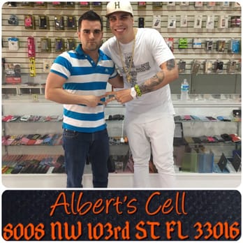 Albert's Cell - Jose el pillo ( el babalao) visitandonos... - Mobile Phone Repair Near Me - Hialeah Gardens, Florida