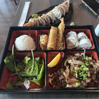 Yoshiharu Ramen - Rib Eye Beef Bento and Crunch Roll - Ramen Near Me - Menifee, California Yoshiharu Ramen - Rib Eye Beef Bento and Crunch Roll - Ramen Near Me - Menifee, California