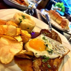 Sagres Bar & Grill - Steak in Garlic Sauce (Bitoque)