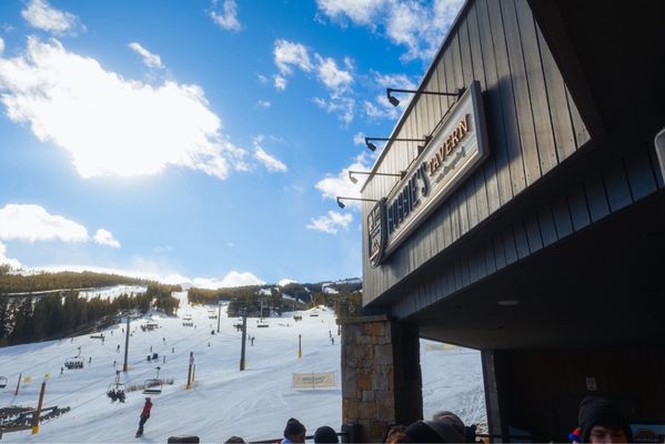 Robbie's Tavern by null