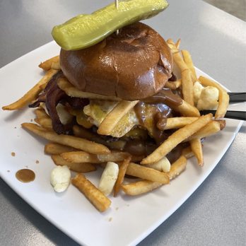 Munch Box - Poutine Burger - Breakfast & Brunch Near Me - Las Vegas, Nevada