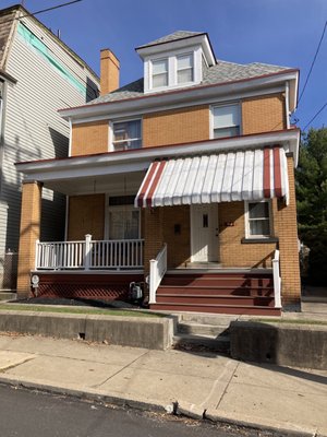 La Hutte Royal (Art House) by null