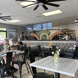 Arizona Bread Company - Inside.