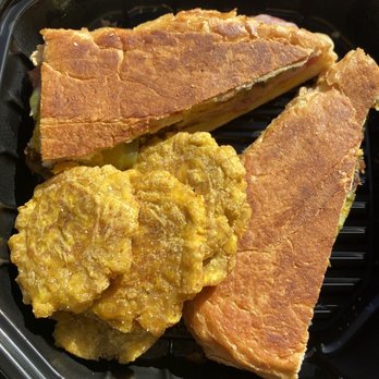 Hemingway's Tavern - Cuban with tostones - New American Near Me - Melbourne, Florida