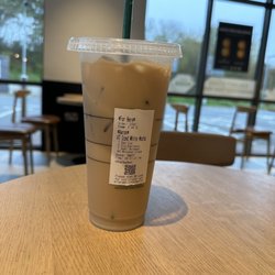 Starbucks - Venti Iced White Mocha