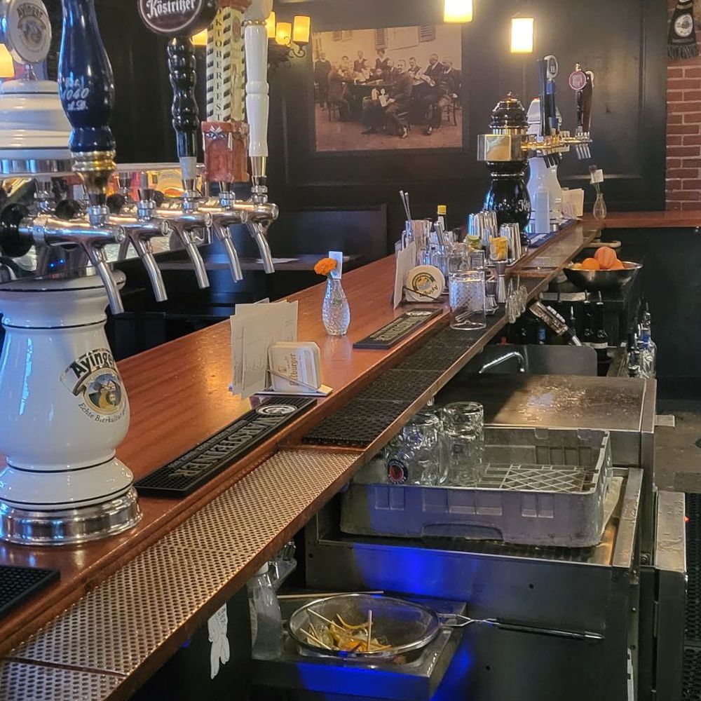 Stammtisch - Bar - German Near Me - Portland, Oregon