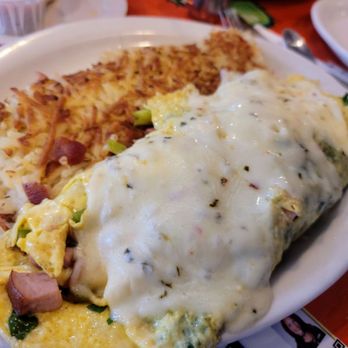 Betty Faye's Cafe - New American Near Me - Corona, California Betty Faye's Cafe - New American Near Me - Corona, California