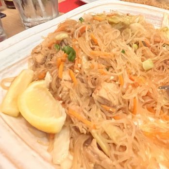 Max's Restaurant - Pancit - Filipino Near Me - Virginia Beach, Virginia