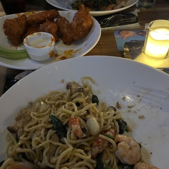 Yard House - Lobster Garlic Noodles, Sesame-Crusted Ahi, 10 Crispy Traditional Wings - New American Near Me - Mclean, Virginia Yard House - Lobster Garlic Noodles, Sesame-Crusted Ahi, 10 Crispy Traditional Wings - New American Near Me - Mclean, Virginia