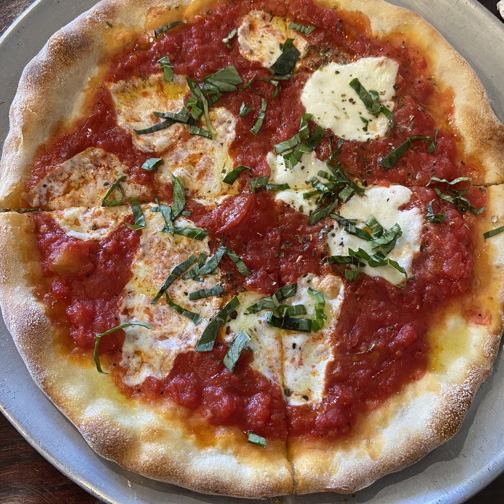 Gianna's Pizza Center - Margherita Pizza - Pizza Near Me - Plantation, Florida