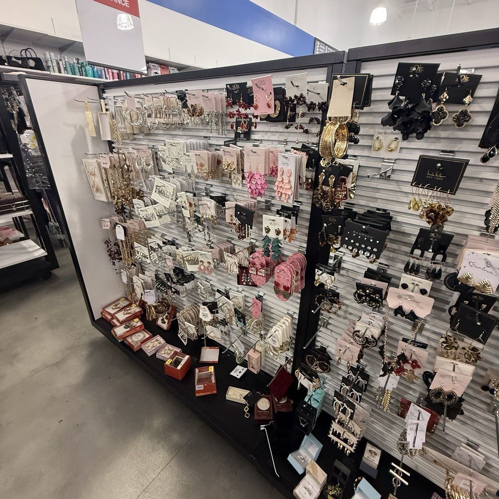 Macy's Backstage - Shoe Stores Near Me - Frisco, Texas