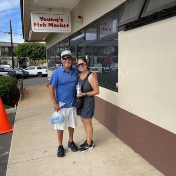 Young's Fish Market - Hawaiian Near Me - Honolulu, Hawaii Young's Fish Market - Hawaiian Near Me - Honolulu, Hawaii
