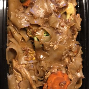 Eat Thai - Pad See Ew with Chicken. Mild. - Thai Near Me - Sterling Heights, Michigan Eat Thai - Pad See Ew with Chicken. Mild. - Thai Near Me - Sterling Heights, Michigan