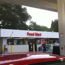 US Gas Mart - A nice woman works inside