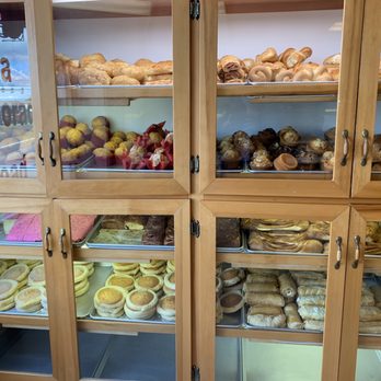 La Espiga Dorada - Shelves of deliciousness - Bakeries Near Me - Beaverton, Oregon