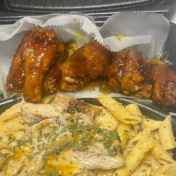 Hungry AF - Chicken Alfredo Honey hot wings - Chicken Wings Near Me - Decatur, Georgia