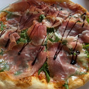 La Fontana Bellagio - prosciutto pizza - Italian Near Me - Bellagio, LC La Fontana Bellagio - prosciutto pizza - Italian Near Me - Bellagio, LC