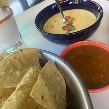 Uno Mas - Tex-Mex Near Me - Dallas, Texas
