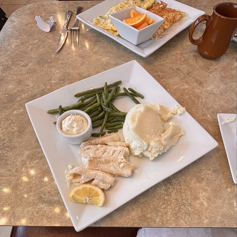 Baked Cod, Mashed Potatoes and Green Beans