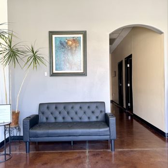 Simply Kneaded Performance Therapy - Seating area - Massage Therapy Near Me - Temecula, California