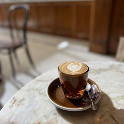 Avva Coffee - Oat cortado
