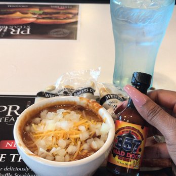 Steak ’n Shake -  a bowl of soup and a sandwich - Burgers Near Me - Stuart, Florida