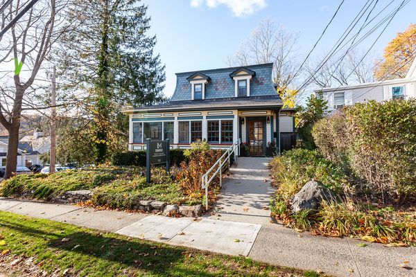 Richard J Lipari, DDS