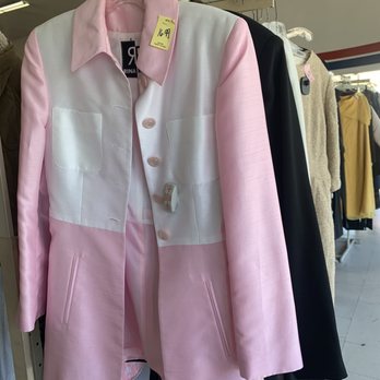Reseda Super Thrift Store - 25% off Tuesday morning - Thrift Stores Near Me - Reseda, California