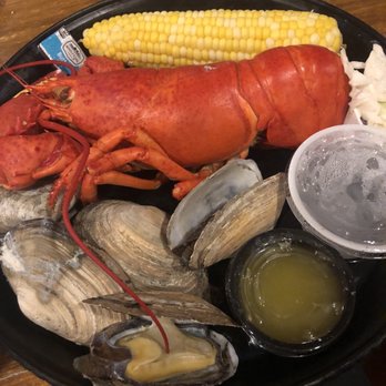 Robinson's Wharf - Maine coast dinner - Seafood Near Me - Southport, Maine