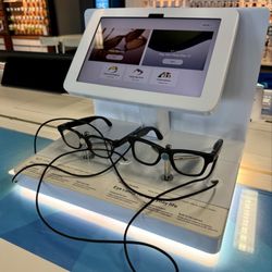 AT&T Store - Smart glasses