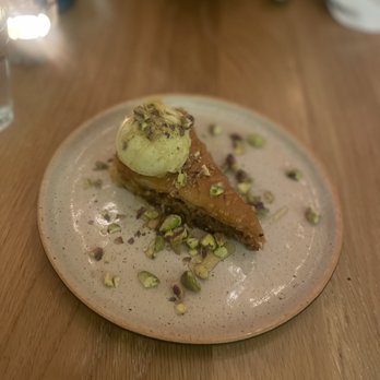 Mamakas Taverna - Baklava - Greek Near Me - Toronto, Ontario