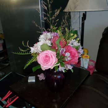 Stems Floral & More - Florists Near Me - Rockford, Illinois Stems Floral & More - Florists Near Me - Rockford, Illinois