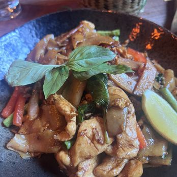 Lao Lao Bar - Laotian Near Me - Toronto, Ontario