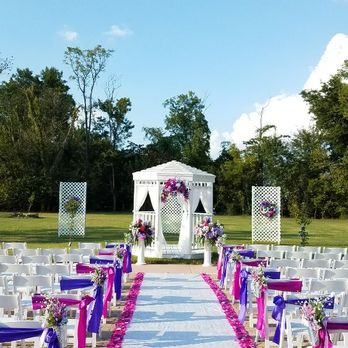 White House Mansion - Exterior ceremony area - Venues & Event Spaces Near Me - Tulsa, Oklahoma White House Mansion - Exterior ceremony area - Venues & Event Spaces Near Me - Tulsa, Oklahoma