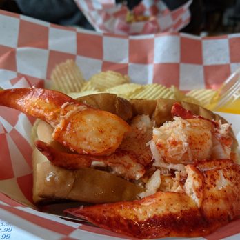 Ray's Seafood & Lobster - Lobster roll - Seafood Near Me - Rye, New Hampshire Ray's Seafood & Lobster - Lobster roll - Seafood Near Me - Rye, New Hampshire