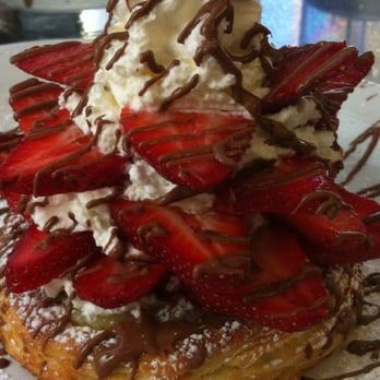 Le Petit Belge - Breakfast & Brunch Near Me - Vancouver, British Columbia